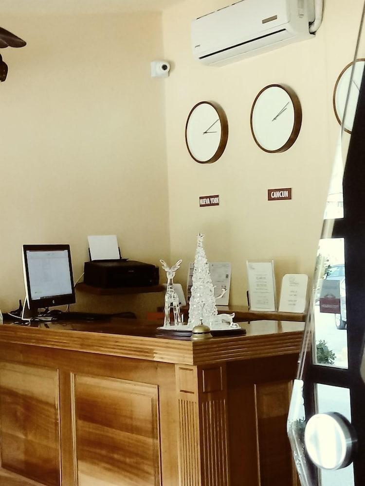 Cancun International Suites Zewnętrze zdjęcie